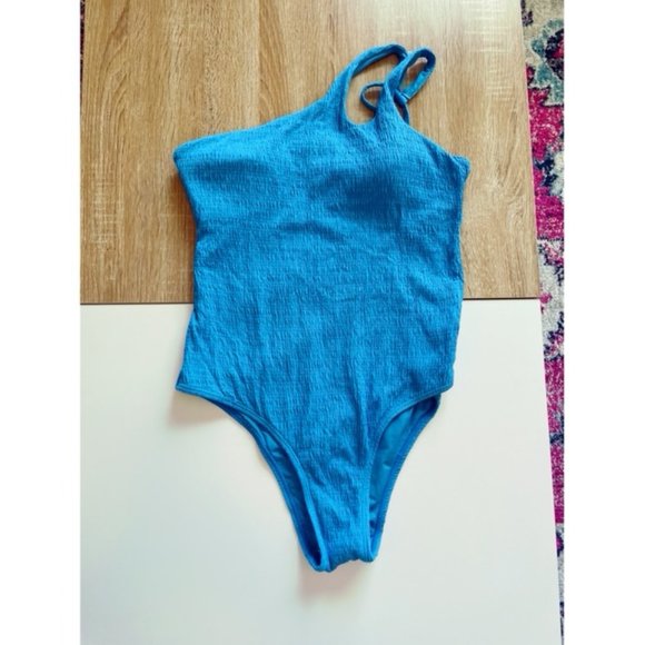 Lucky Brand - Seersucker Asymmetrical One Piece - Picture 2 of 6